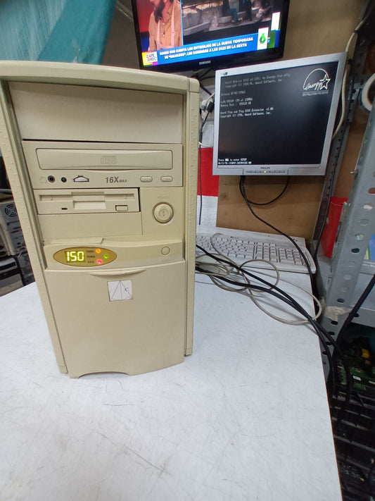 PC ANTIGUA, RETRO, CYRIX, (N-31)