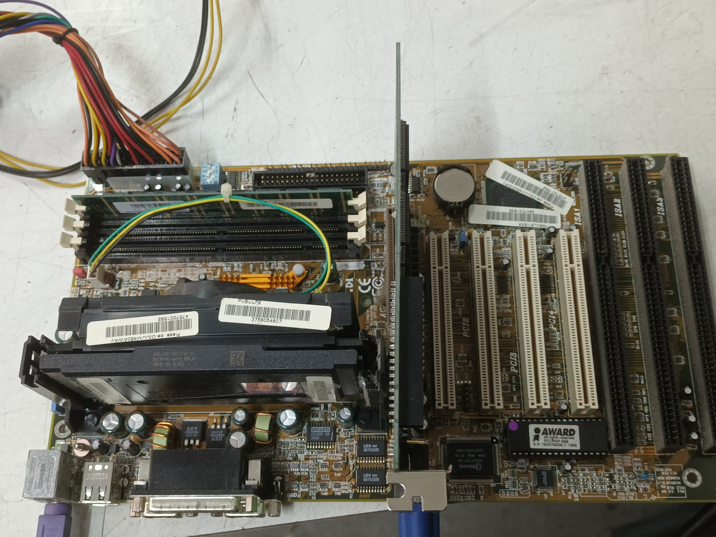 Placa base DFI P2XBL, REV. D1, (ref.-9)