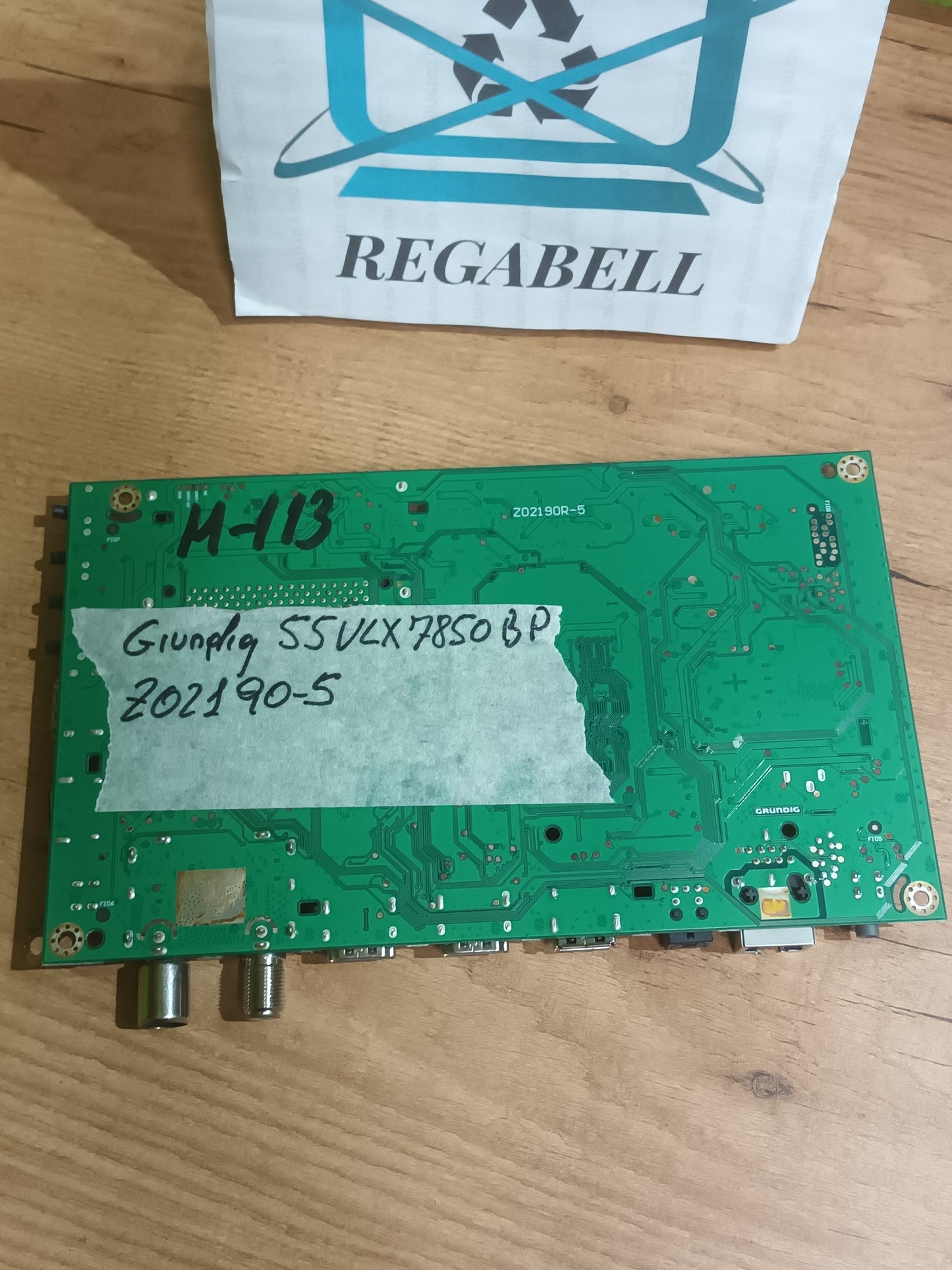 Z02190R-5, de GRUNDIG 55VLX7850BP