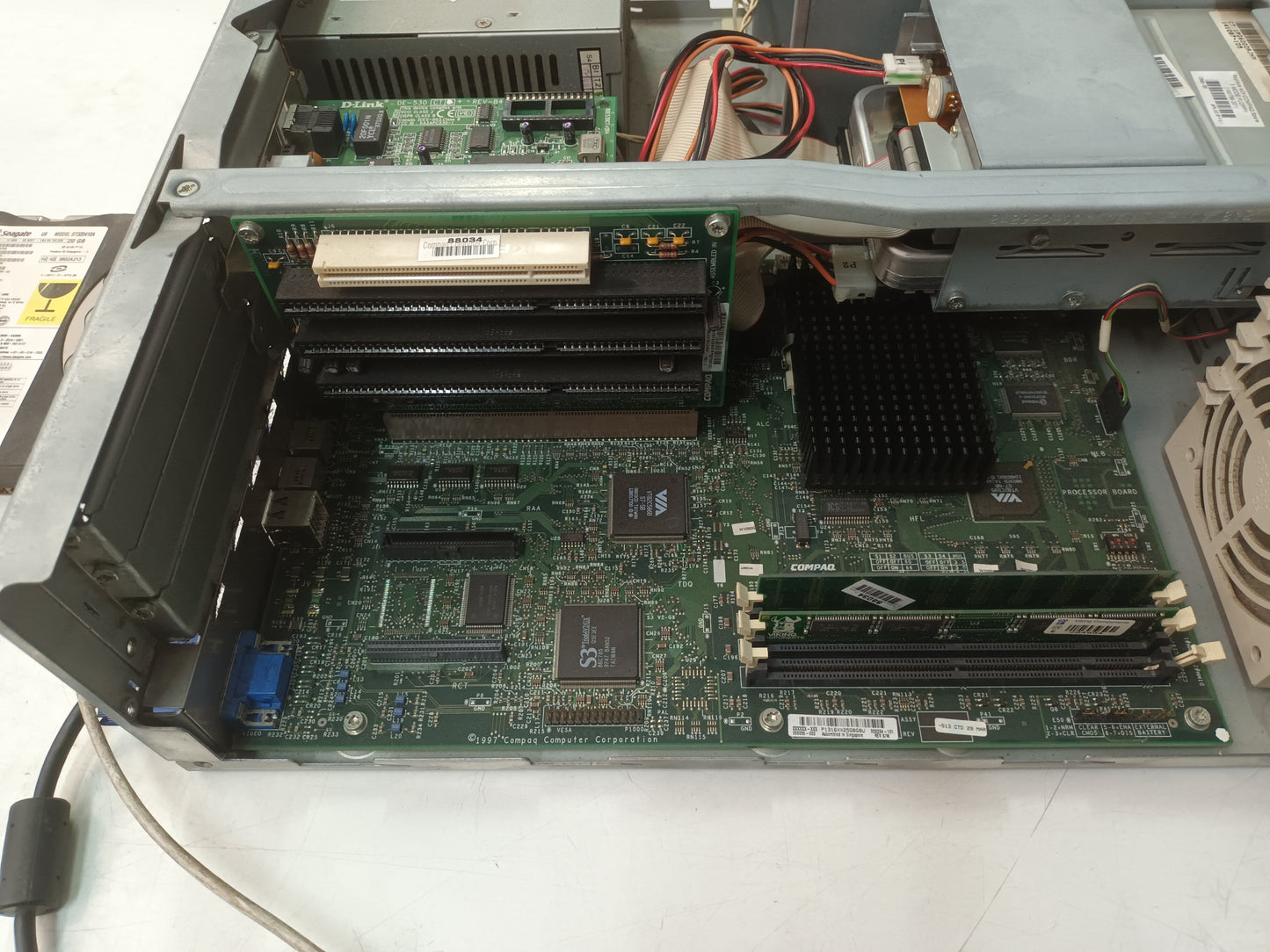 HP COMPAQ DESKPRO DP2000, 5200MMX (N-13)