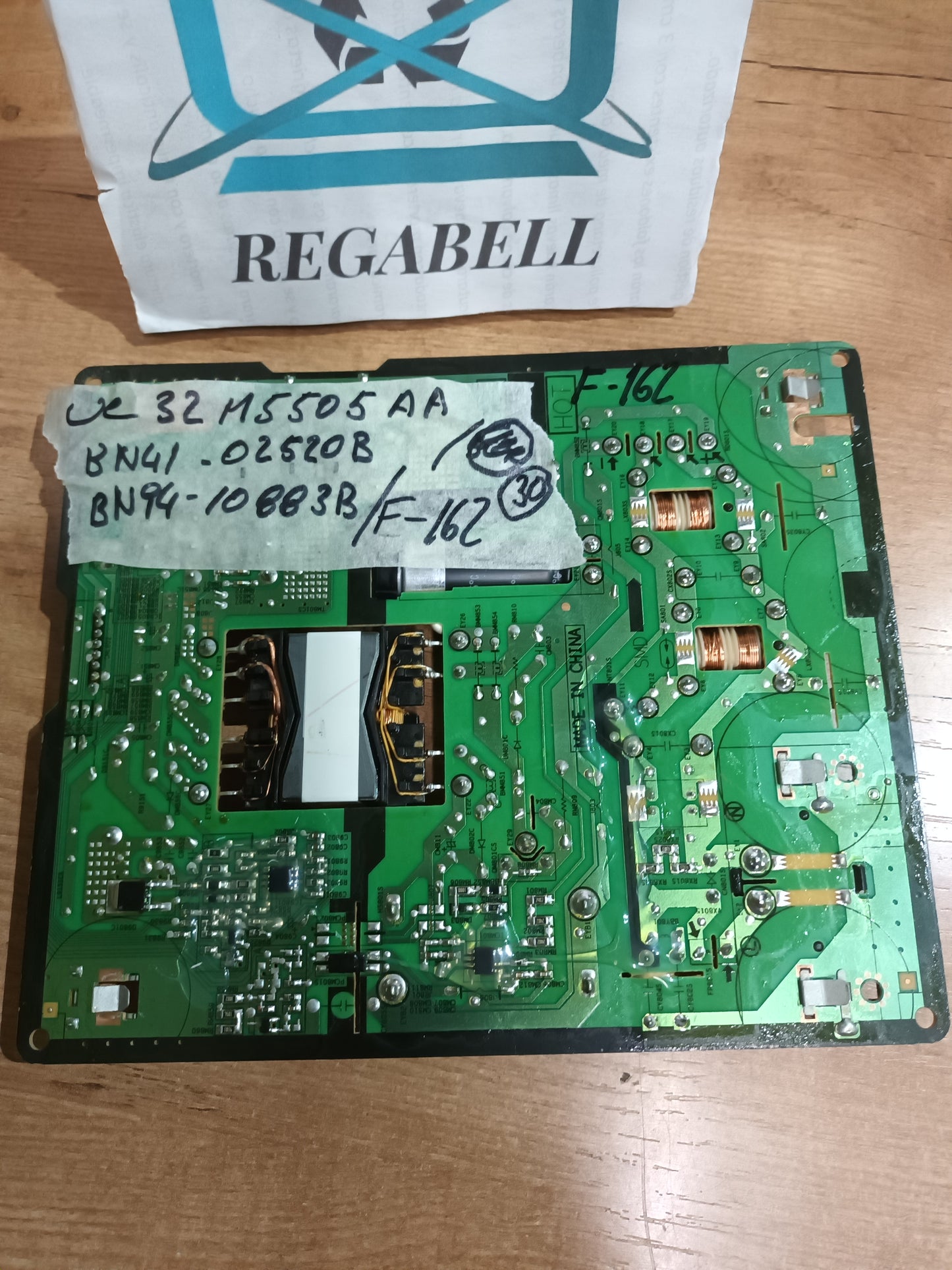 BN41-02520B-BN94-10883B, de TV Samsung UE32M5505AK