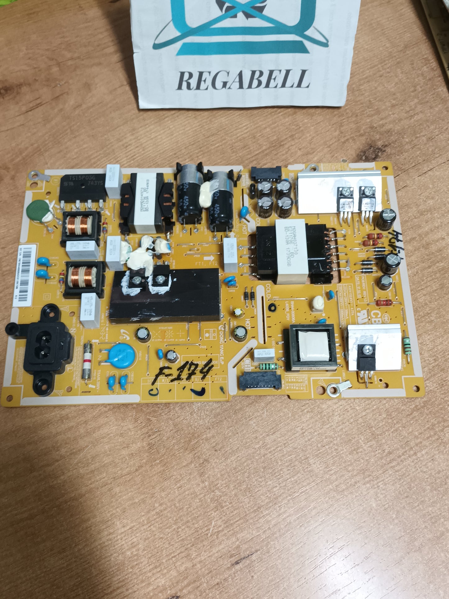 BN44-00806A, de TV Samsung UE40MU6105K,