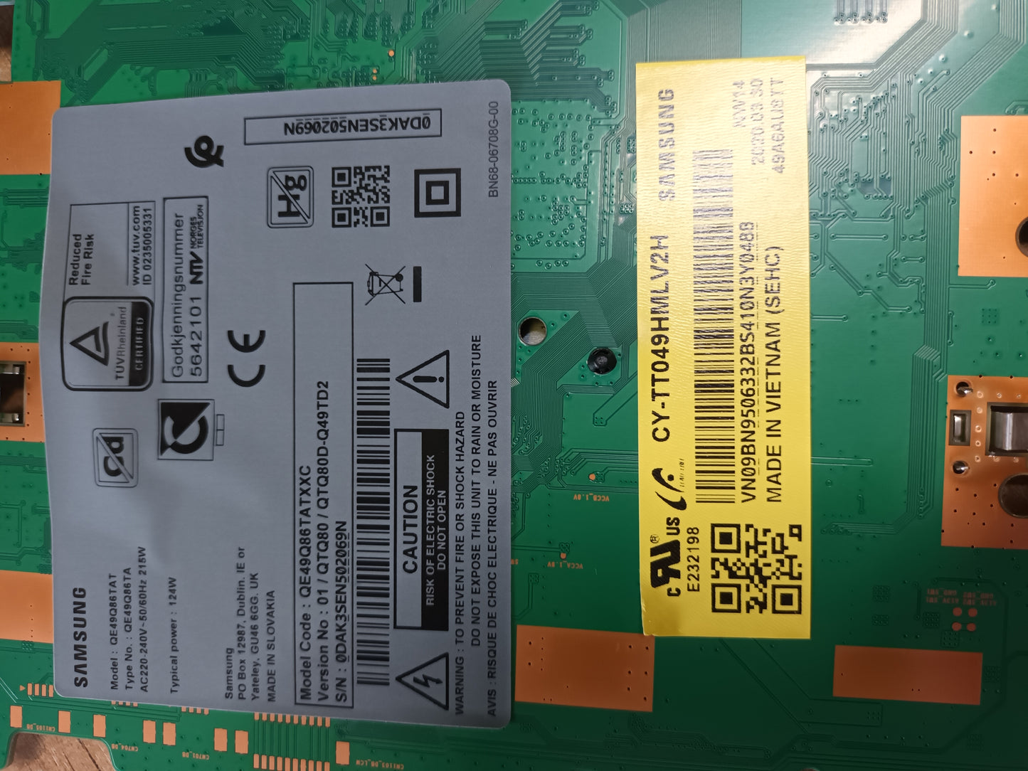 PSU, BN44-01051A, NUEVA SIN USAR, de SAMSUNG QE49Q86TAT