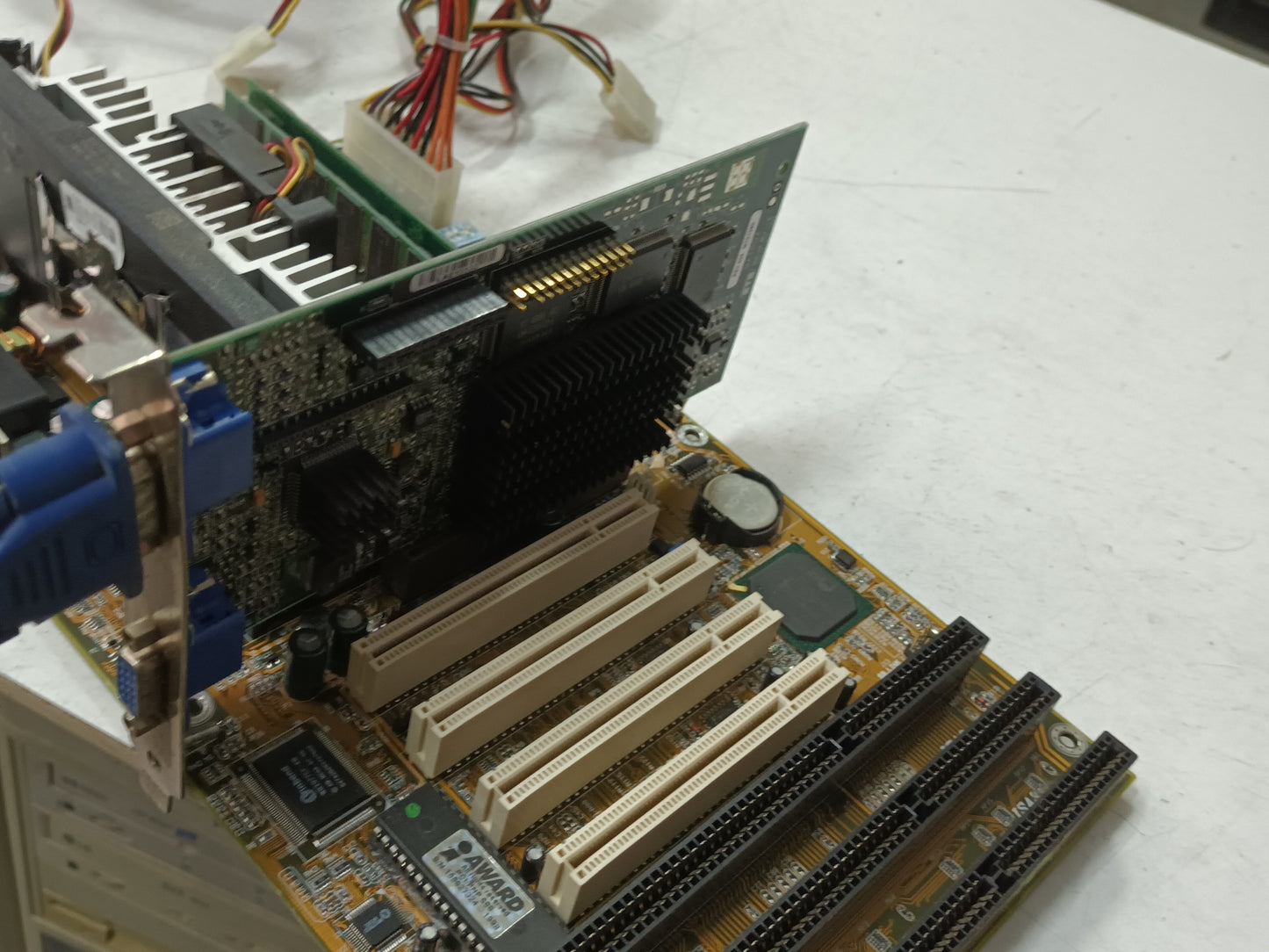 Placa Base DFI P2XBL REV.D, (ref. 20)