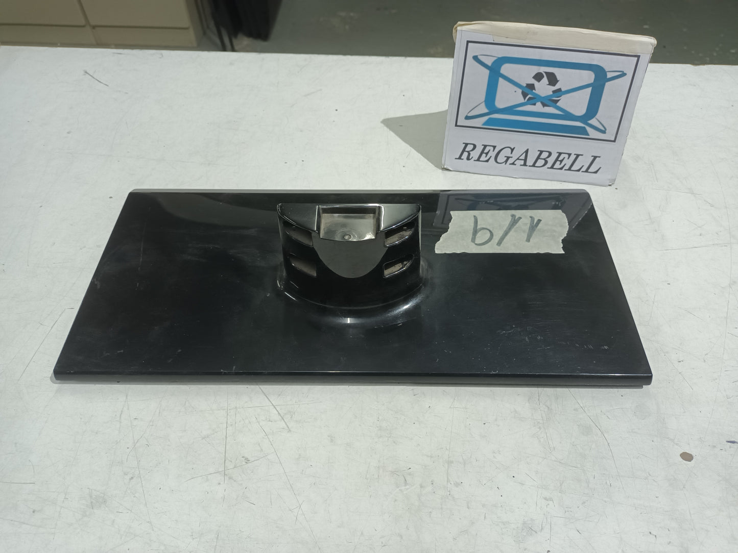 soporte, peana de TOSHIBA, PHILIPS, VESTEL ETC DE 32"