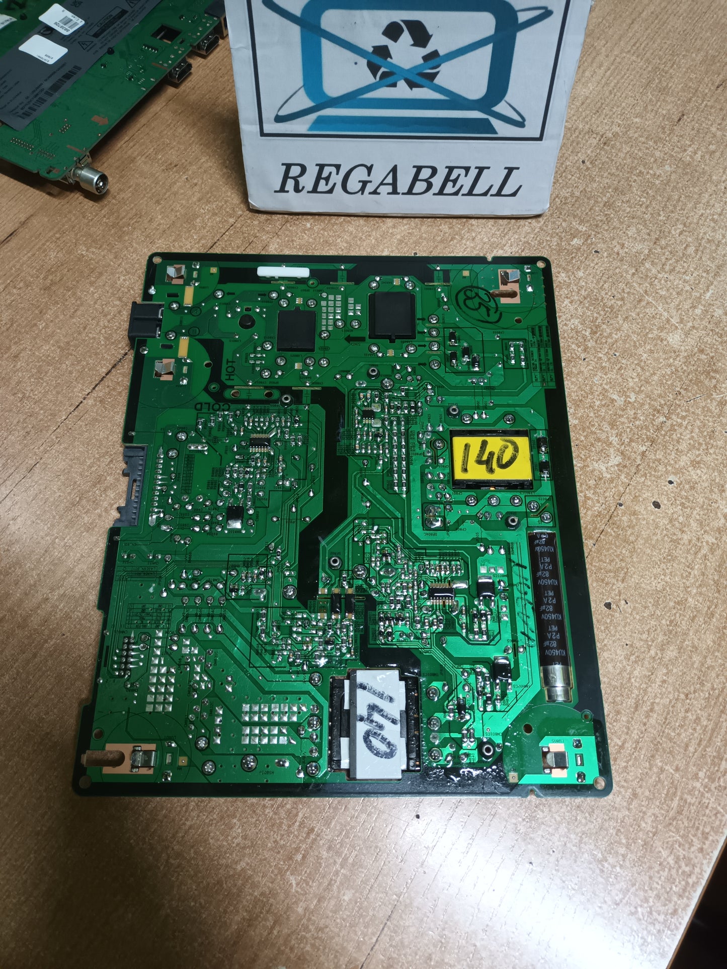 BN44-01109C, NUEVA SIN USAR, de TV SAMSUNG UE43BU8000K,