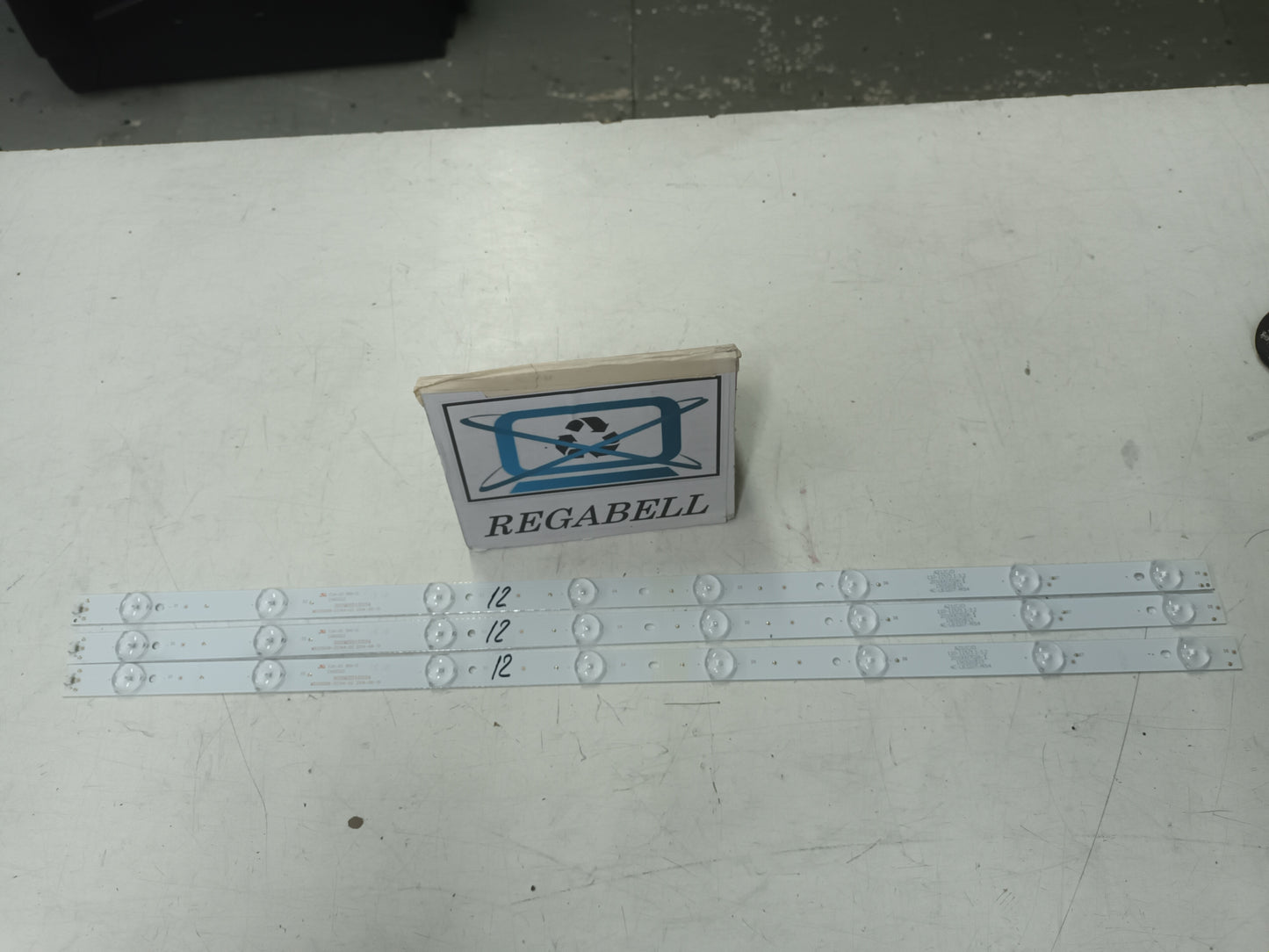 TCL H32B3803, TIRAS DE LED (ref,12)
