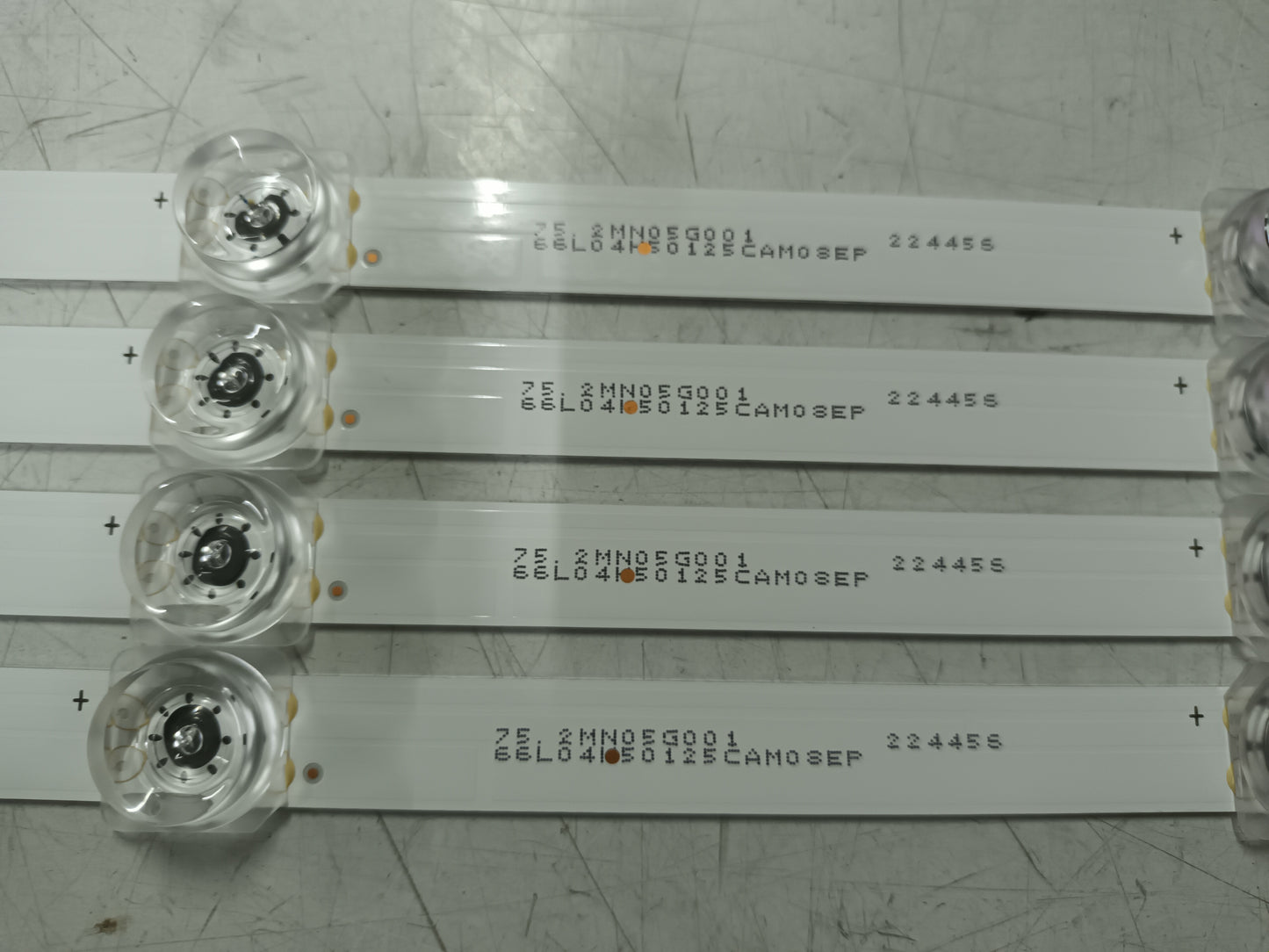 SAMSUNG UE55TU8005K, TIRAS DE LED (ref,23)