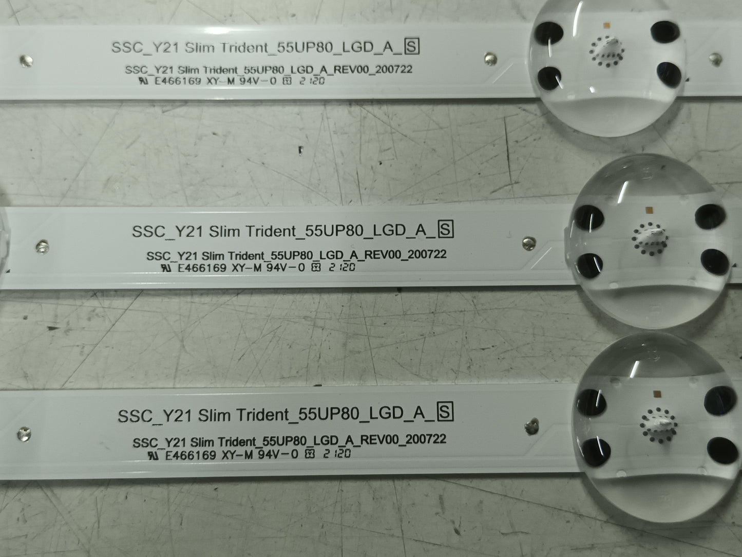 LG55UP77006LB, KIT TIRAS LED (ref,39)