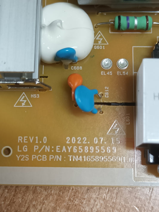 EAY65895569), de LG55UR781C0LK, NUEVA