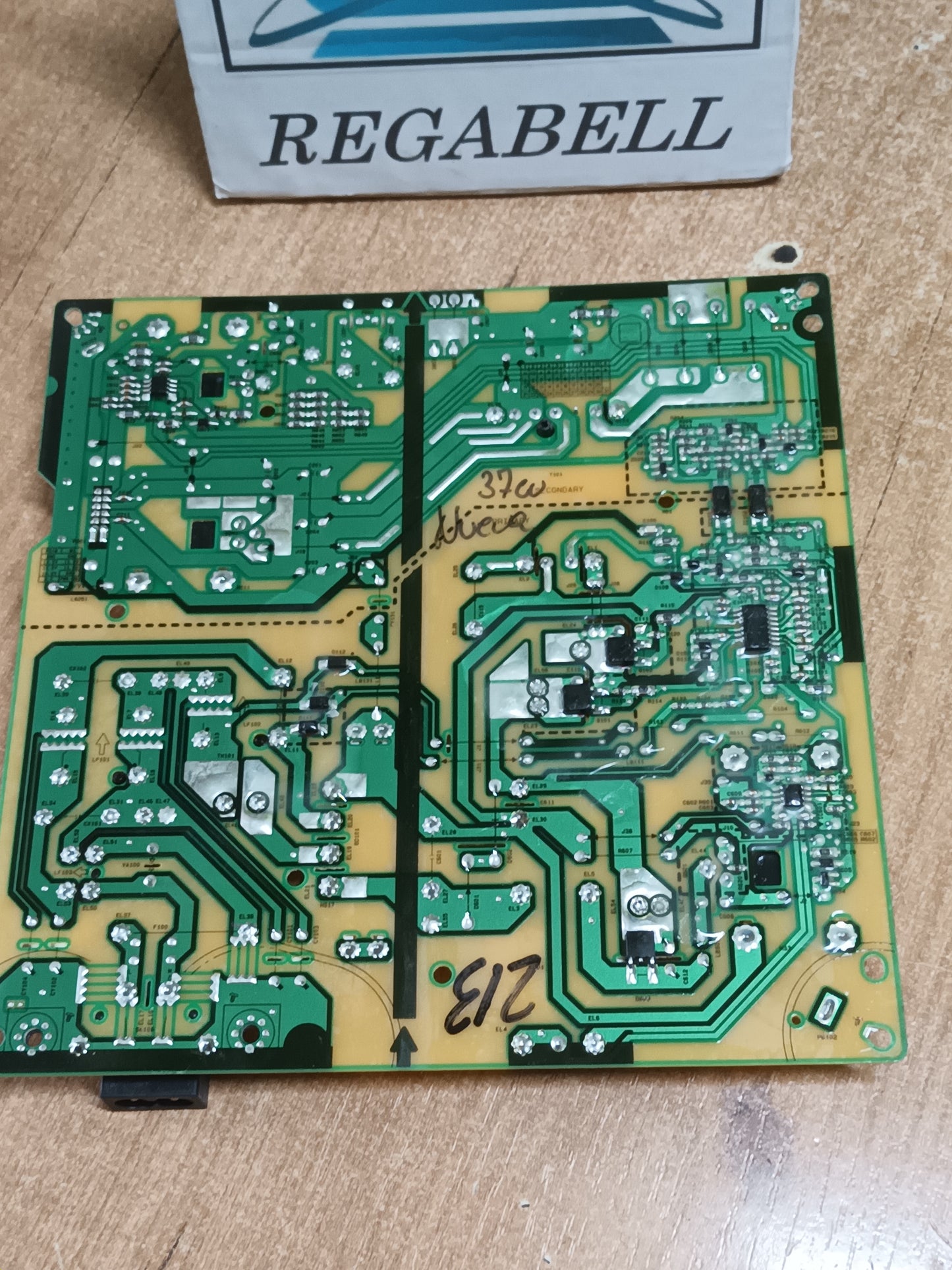 EAY65895569), de LG55UR781C0LK, NUEVA