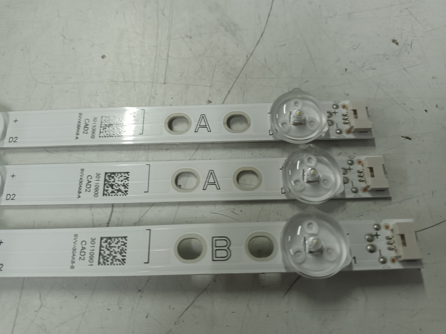 TOSHIBA 43UA3083DG, KIT TIRAS LED, (ref,68)