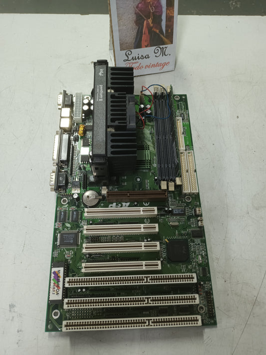 Placa base retro, con pentium II, 300mhz, (p-36)