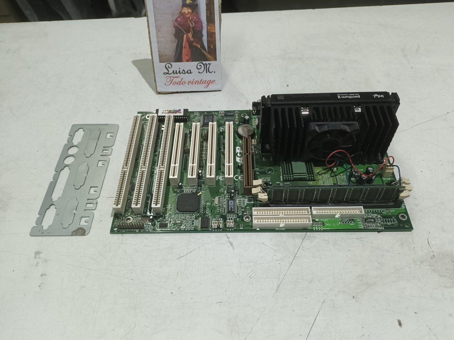 Placa base retro, con pentium II, 300mhz, (p-36)