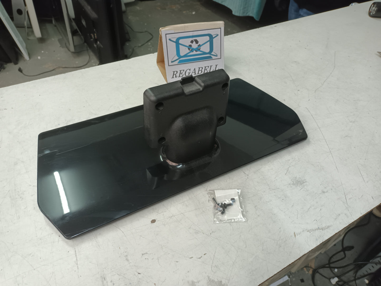 PEANA PARA TV HITACHI 39HB4T62, (ref.50)