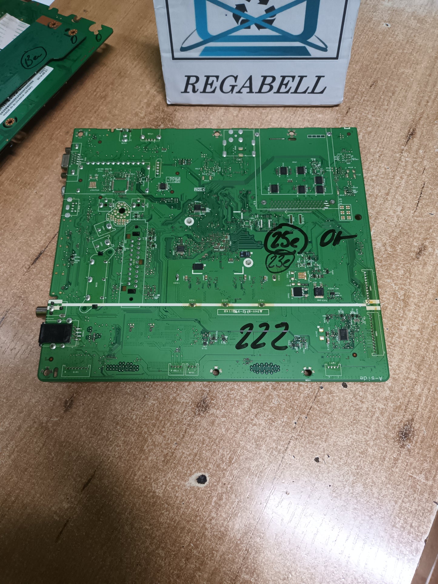 PNL 313912364945 WK1116.3 BD 313912364955, de tv SHARP LC-40LE630E