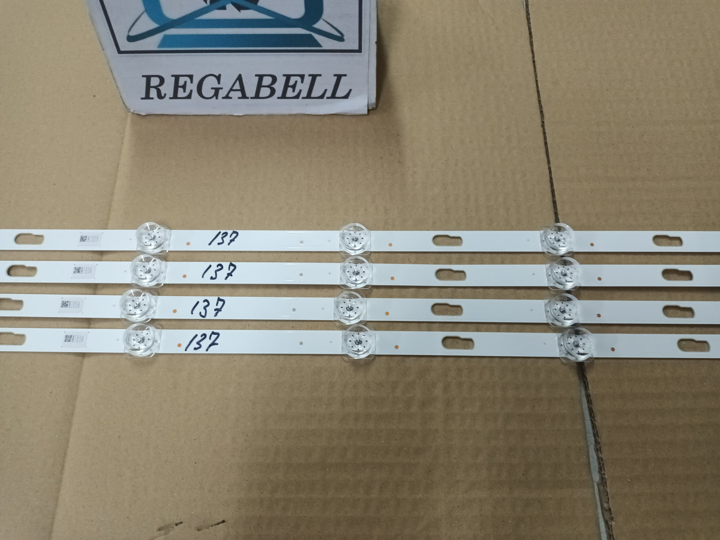 SAMSUNG UE55AU7172U, KIT TIRAS LED (ref,137)