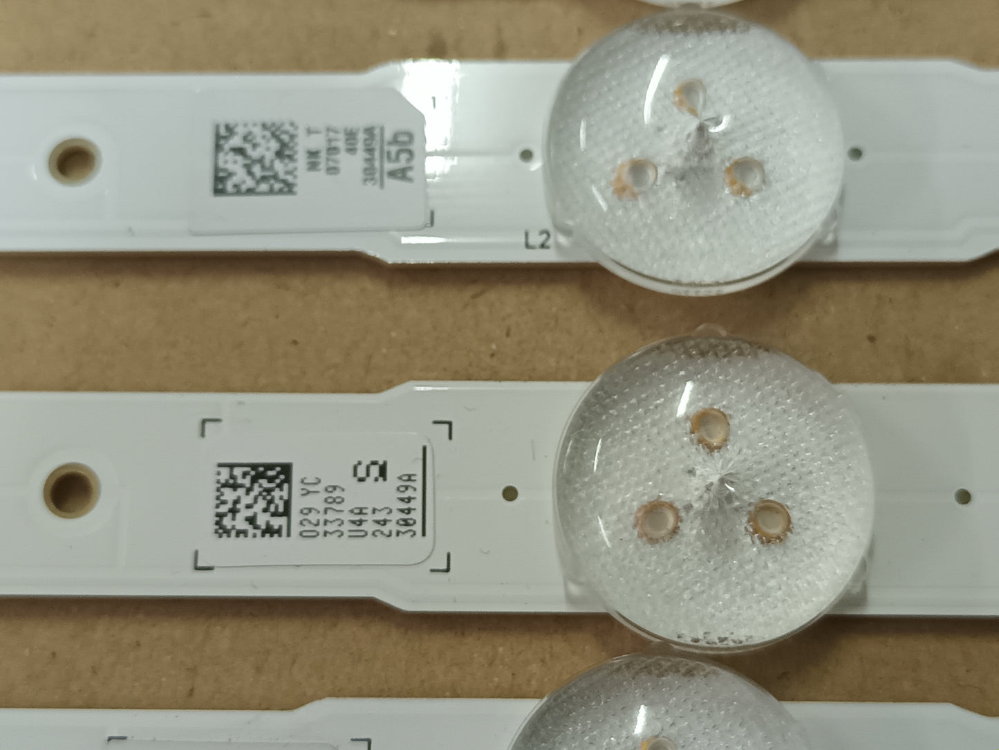 SAMSUNG UE40J6240AK, KIT TIRAS LED (ref,147)