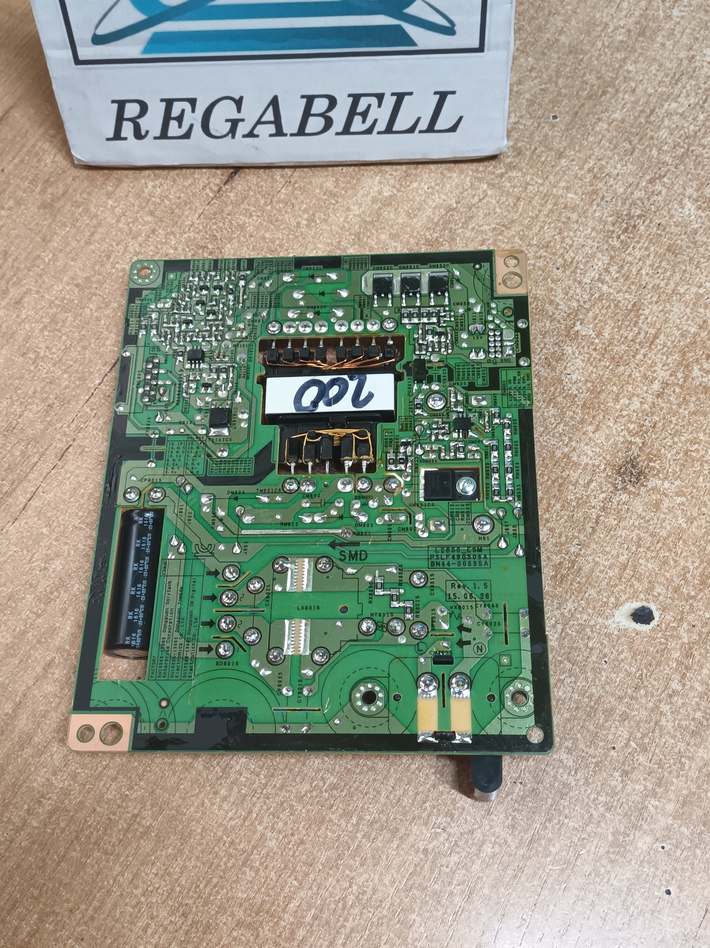 BN44-00695A, de TV Samsung: UE28J4200AW