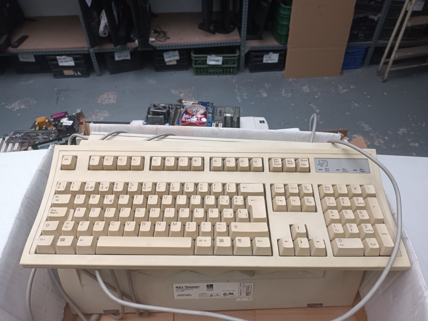TECLADO KEY TRONIC