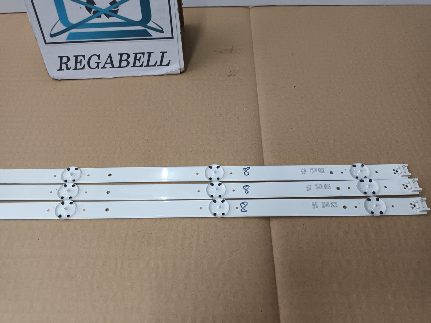 LG43LH604V-ZB, KIT TIRAS LED (ref,8)