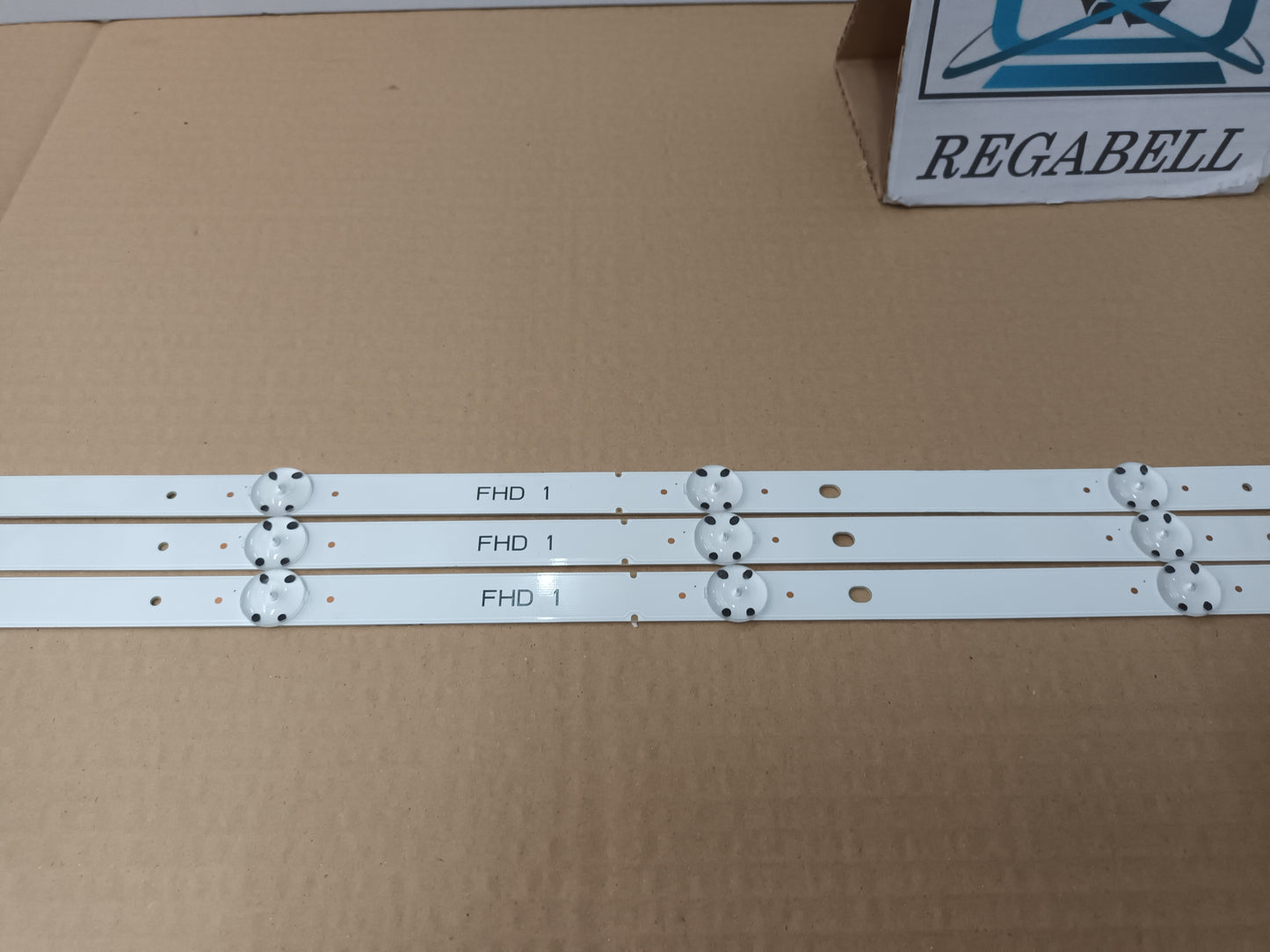 LG43LH604V-ZB, KIT TIRAS LED (ref,8)