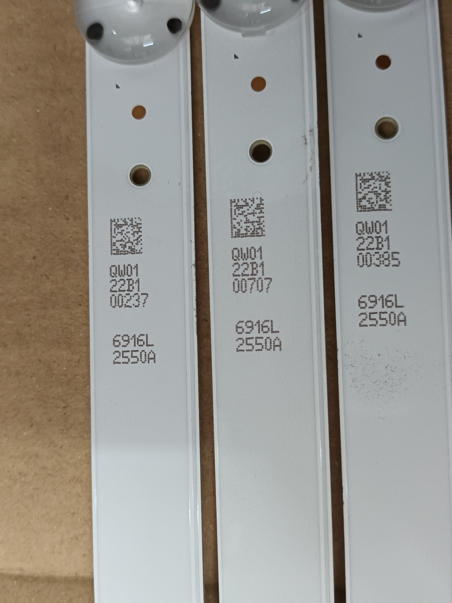 LG43LH604V-ZB, KIT TIRAS LED (ref,8)