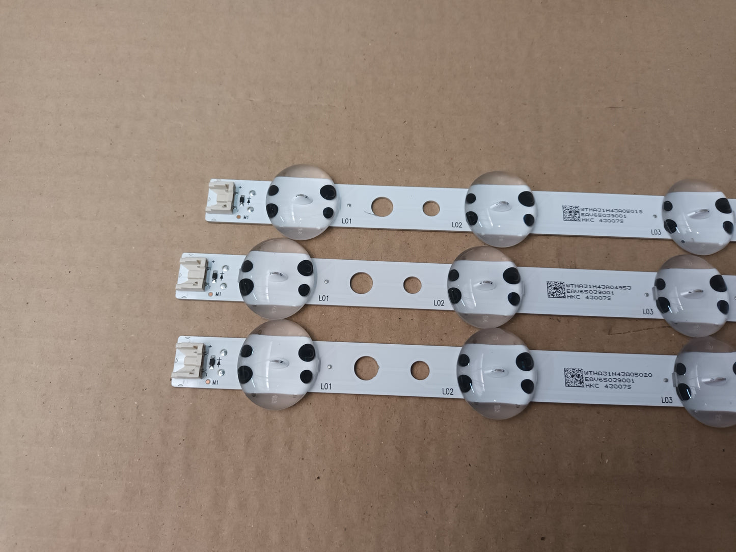LG43UQ75061F, KIT TIRAS LED (ref,112)