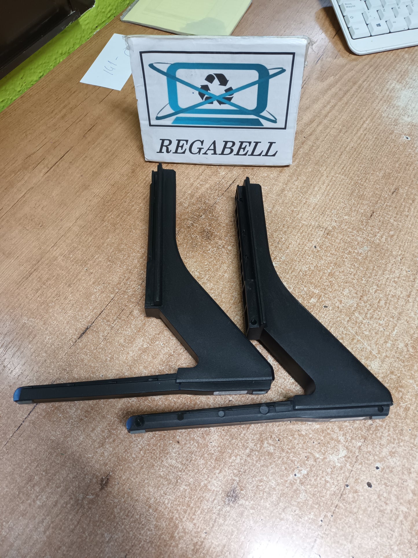 soporte, pies de SAMSUNG UE50AU9005K