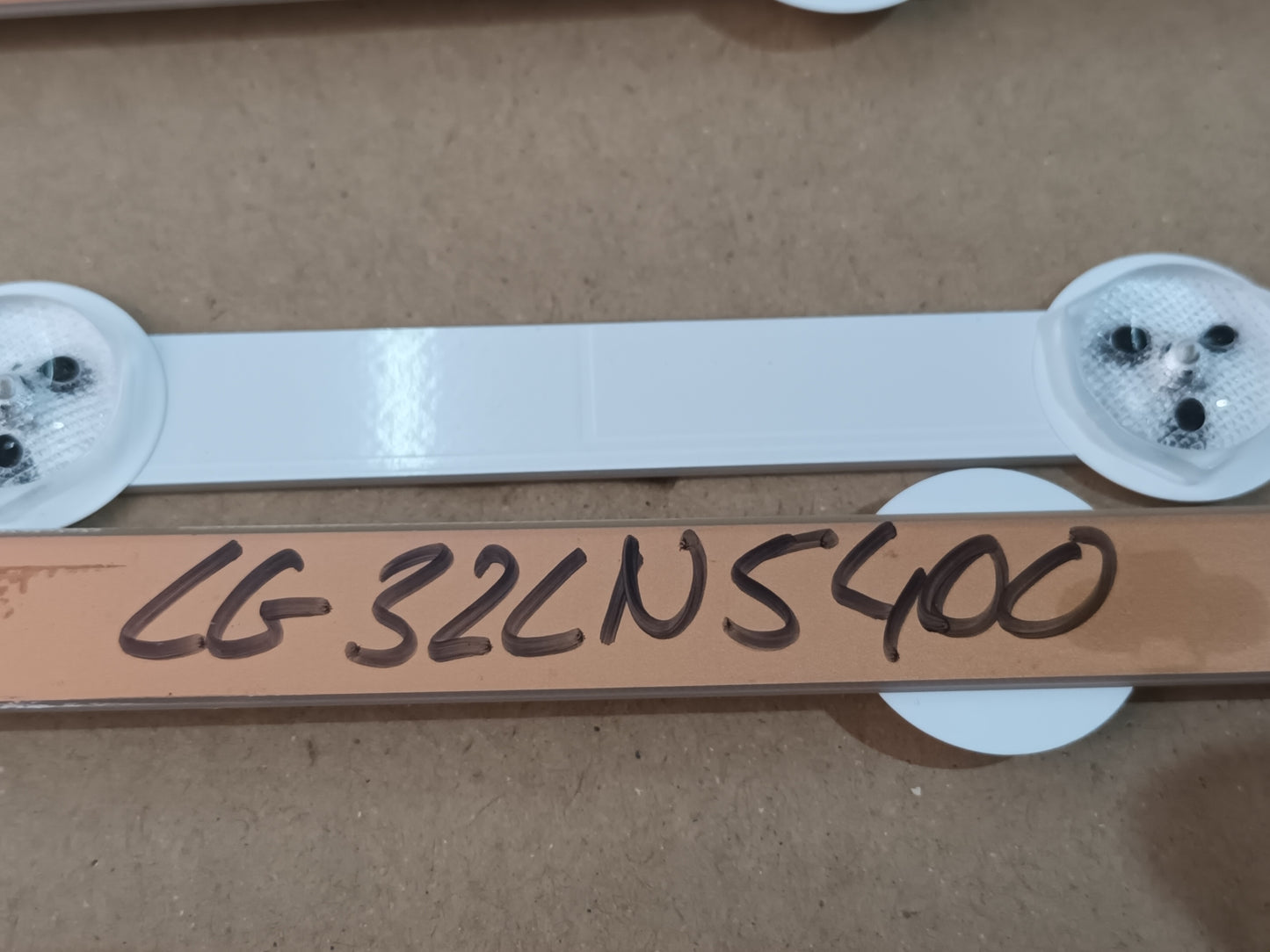 LG32LN5400, KIT TIRAS LED (ref,168)