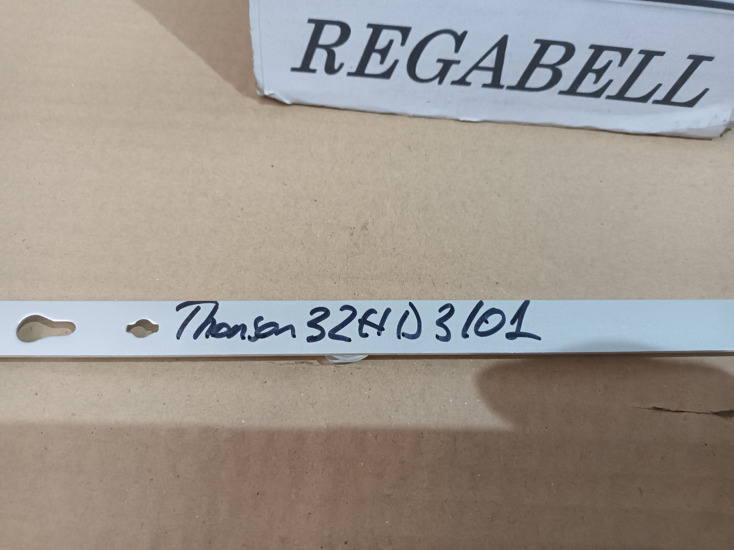 THOMSON 32ES560, KIT TIRAS LED (ref,172)