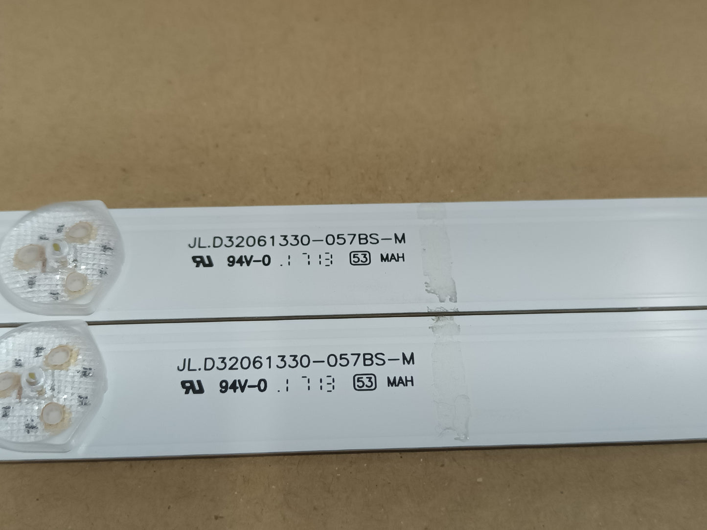 THOMSON 32HS3033, KIT TIRAS LED (ref,178)