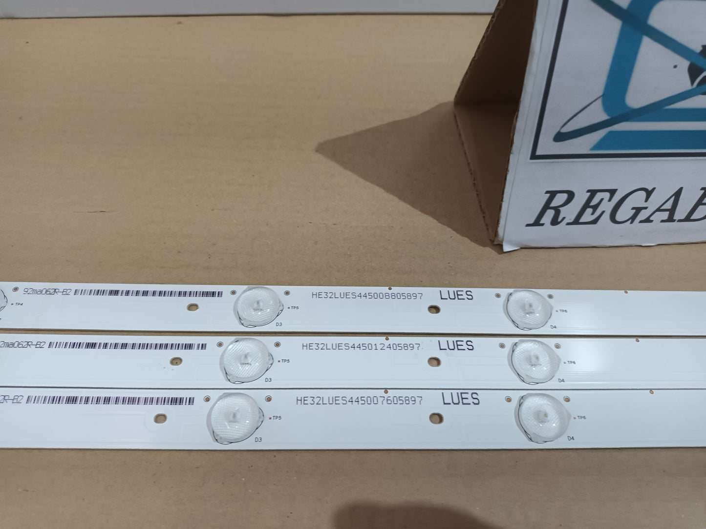 HISENSE LHD32K224WCEU, KIT TIRAS LED (ref,180)