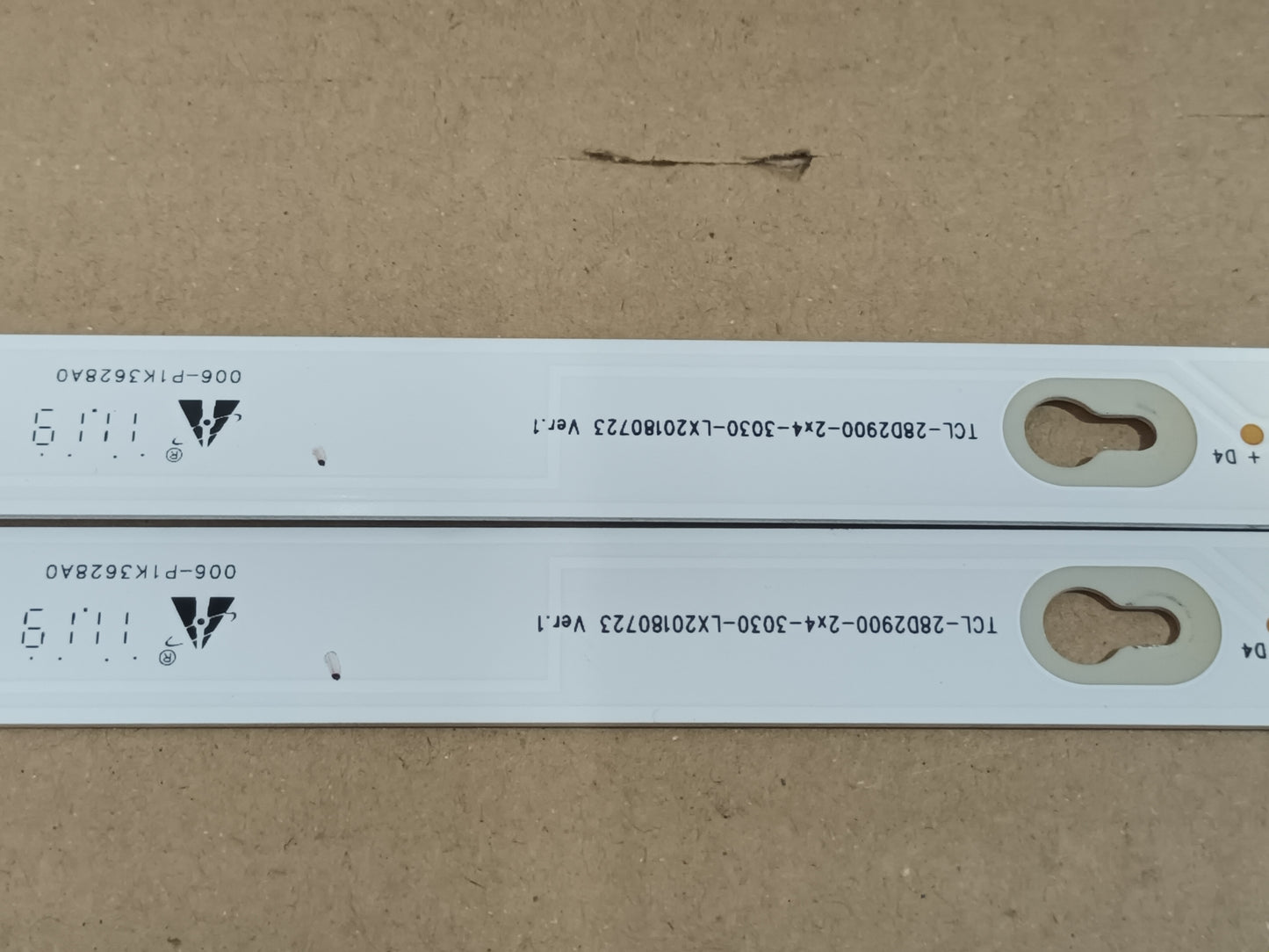 THOMSON 28HD306, KIT TIRAS LED (ref,186)