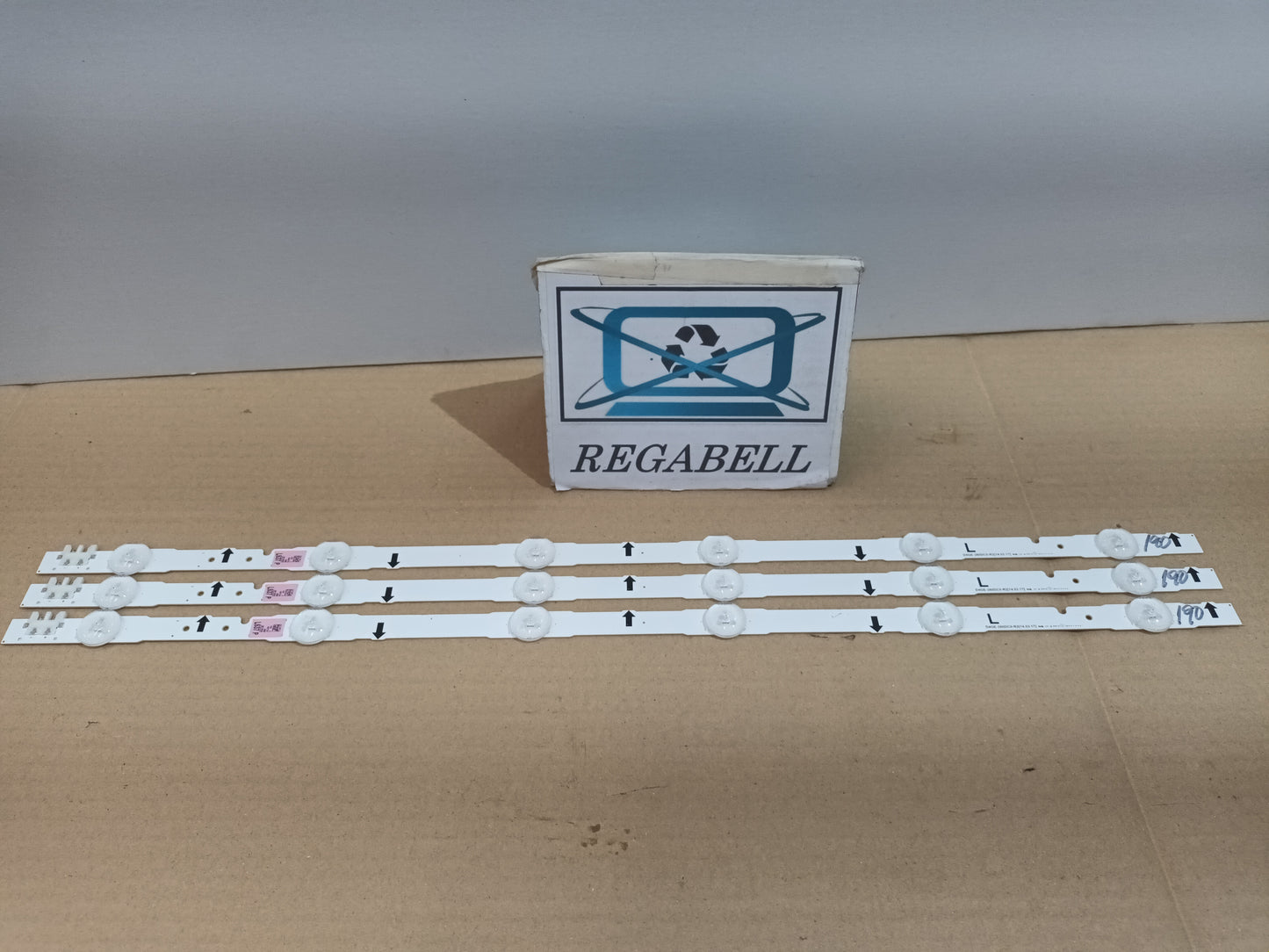 UE28J4100AW, KIT TIRAS LED (ref,190)