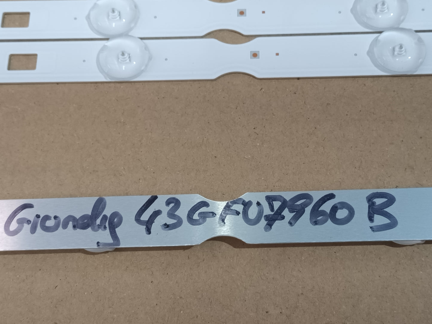 KIT 3 tiras de retroiluminación de grundig 43GFU7960B