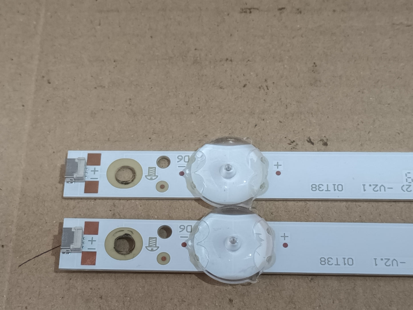 PHILIPS 32PHT4112/12, KIT TIRAS LED (ref,271)