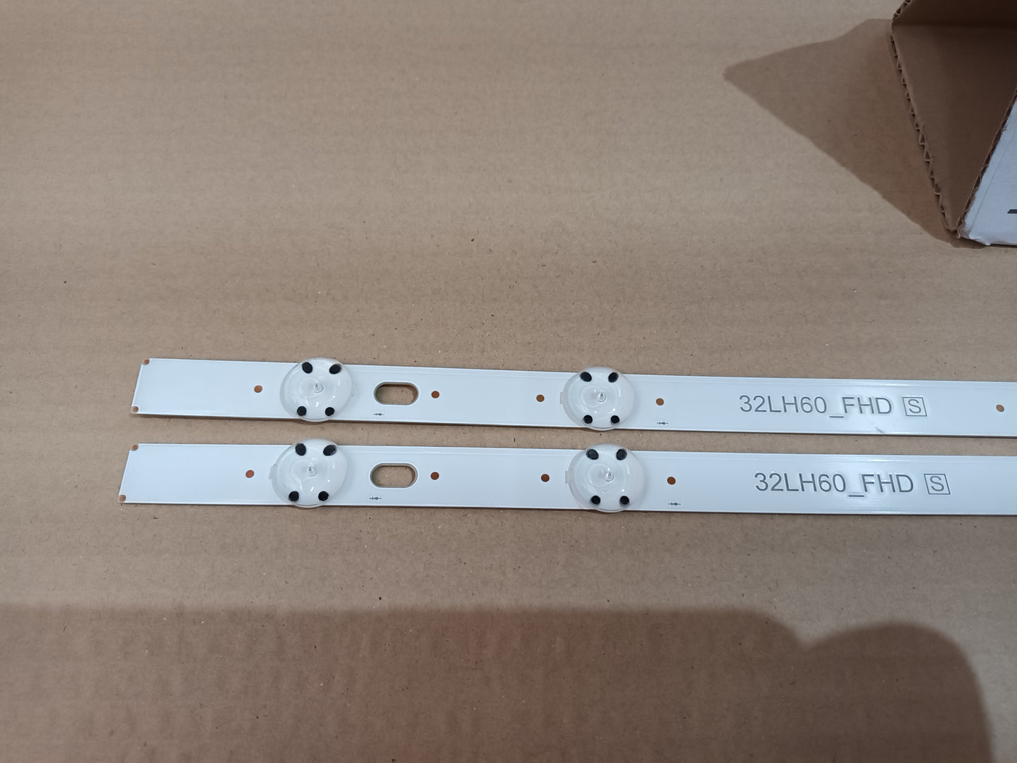 LG32LH604V, KIT TIRAS LED (ref,296)