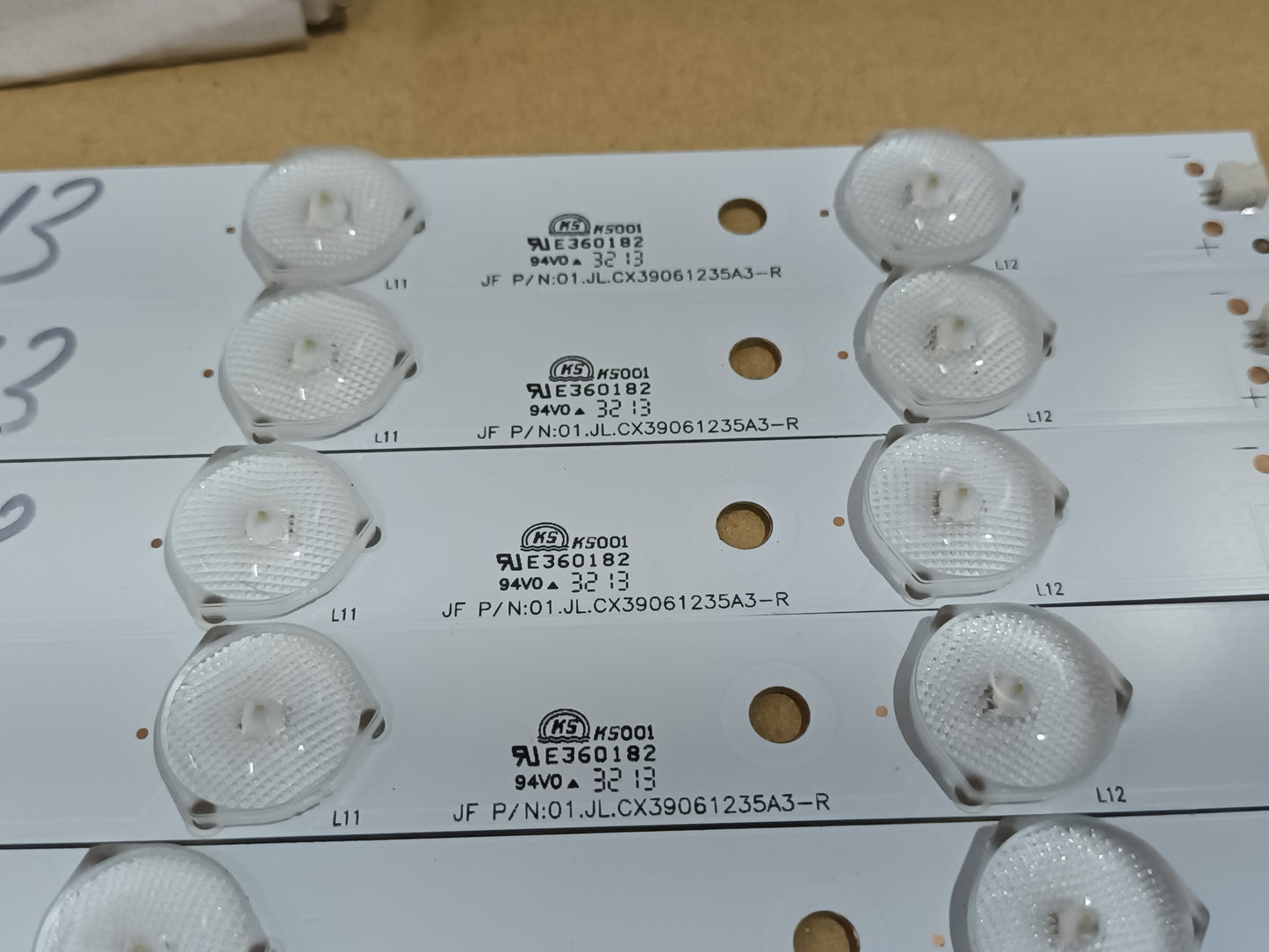 KIT 8 tiras de retroiluminación de INVES LED-3914FHD GR
