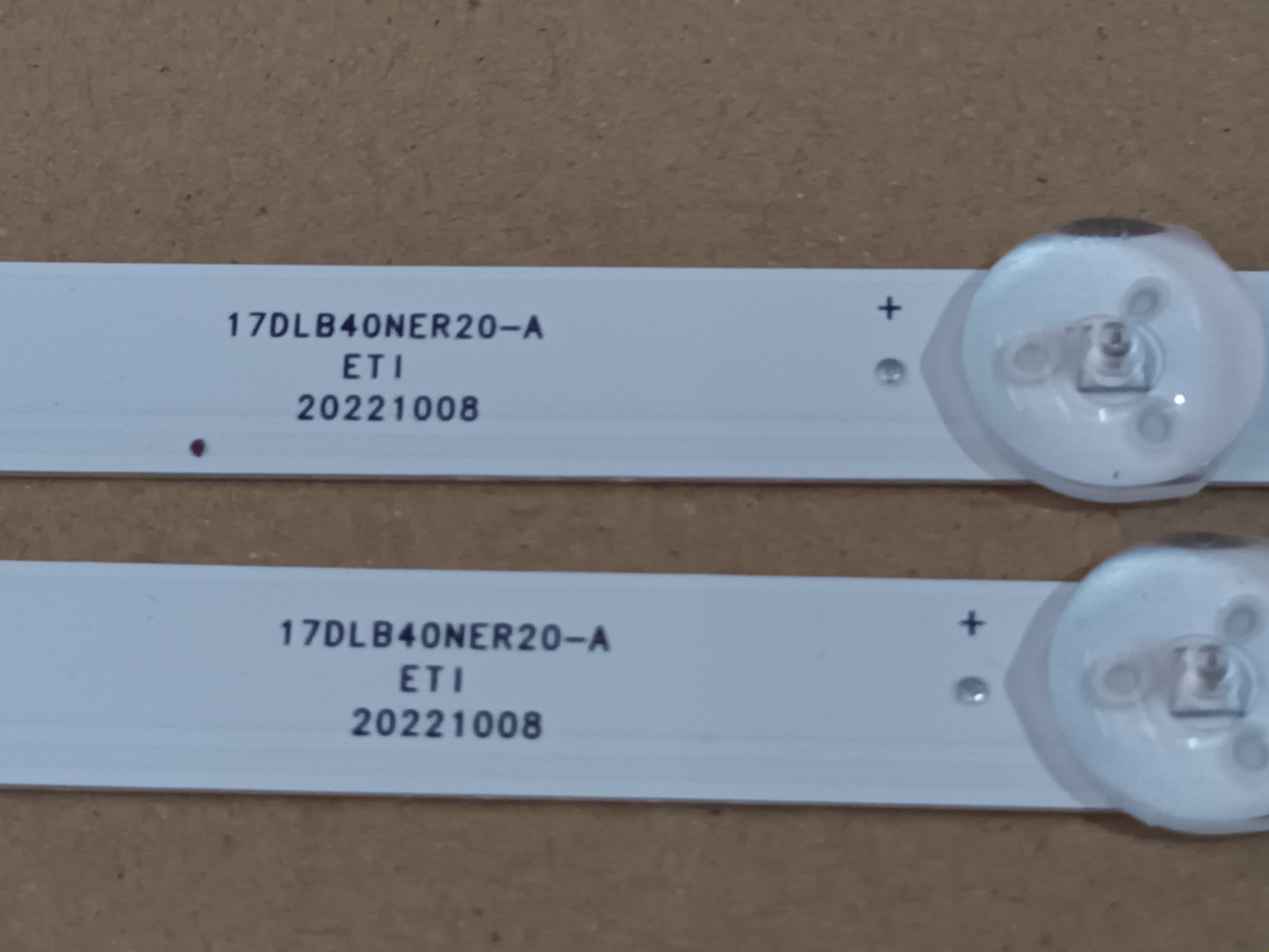 TELEFUNKEN 40DTF824, KIT TIRAS LED (ref,24)
