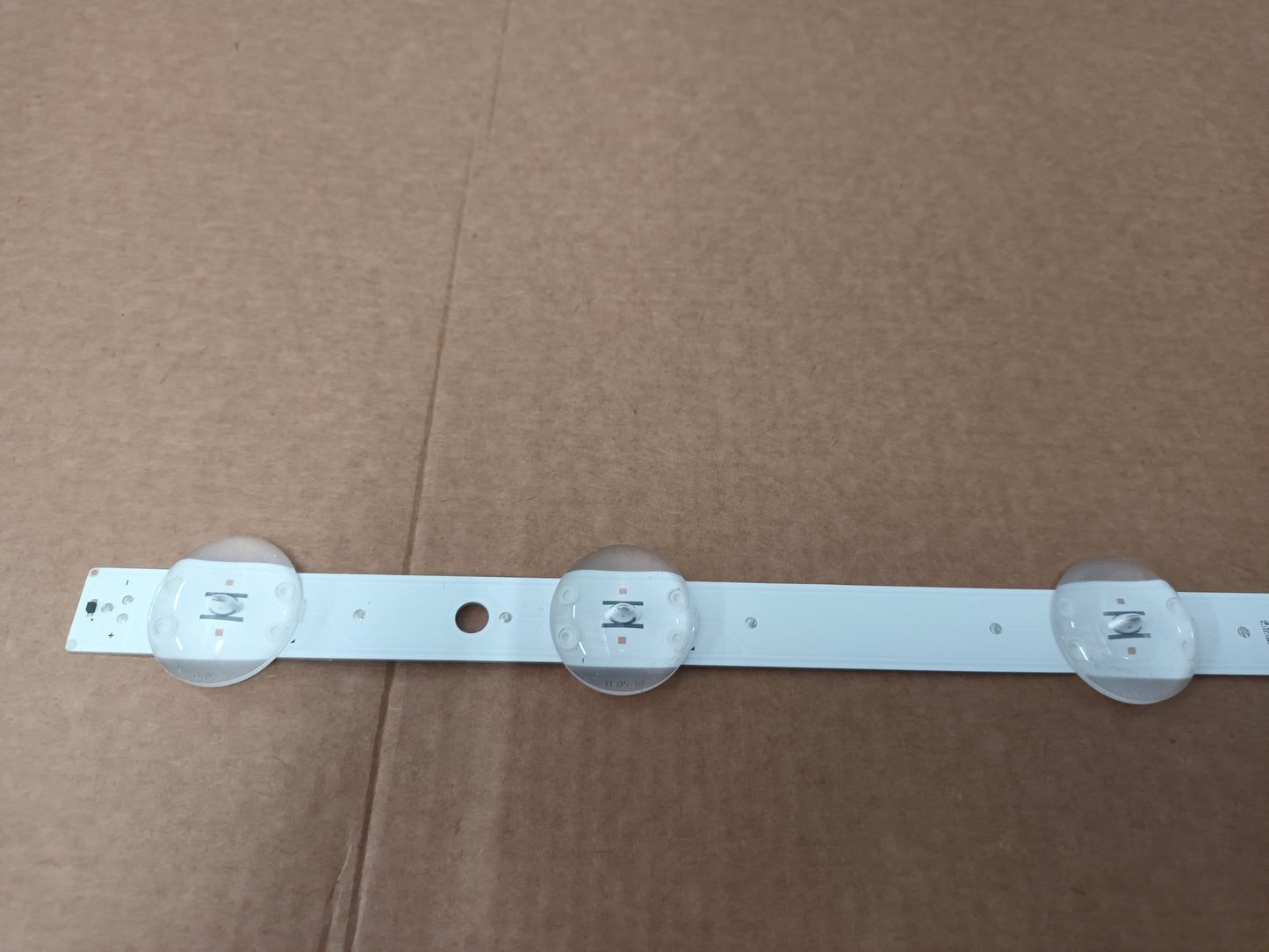 LG32LQ570B6LA, KIT TIRA LED (ref-327)