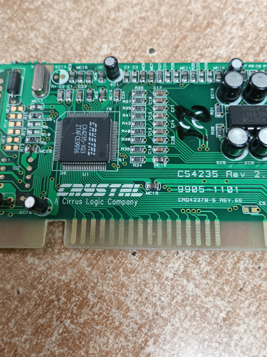 CRYSTAL CS4235, GENIUS, bus ISA de 16 bits