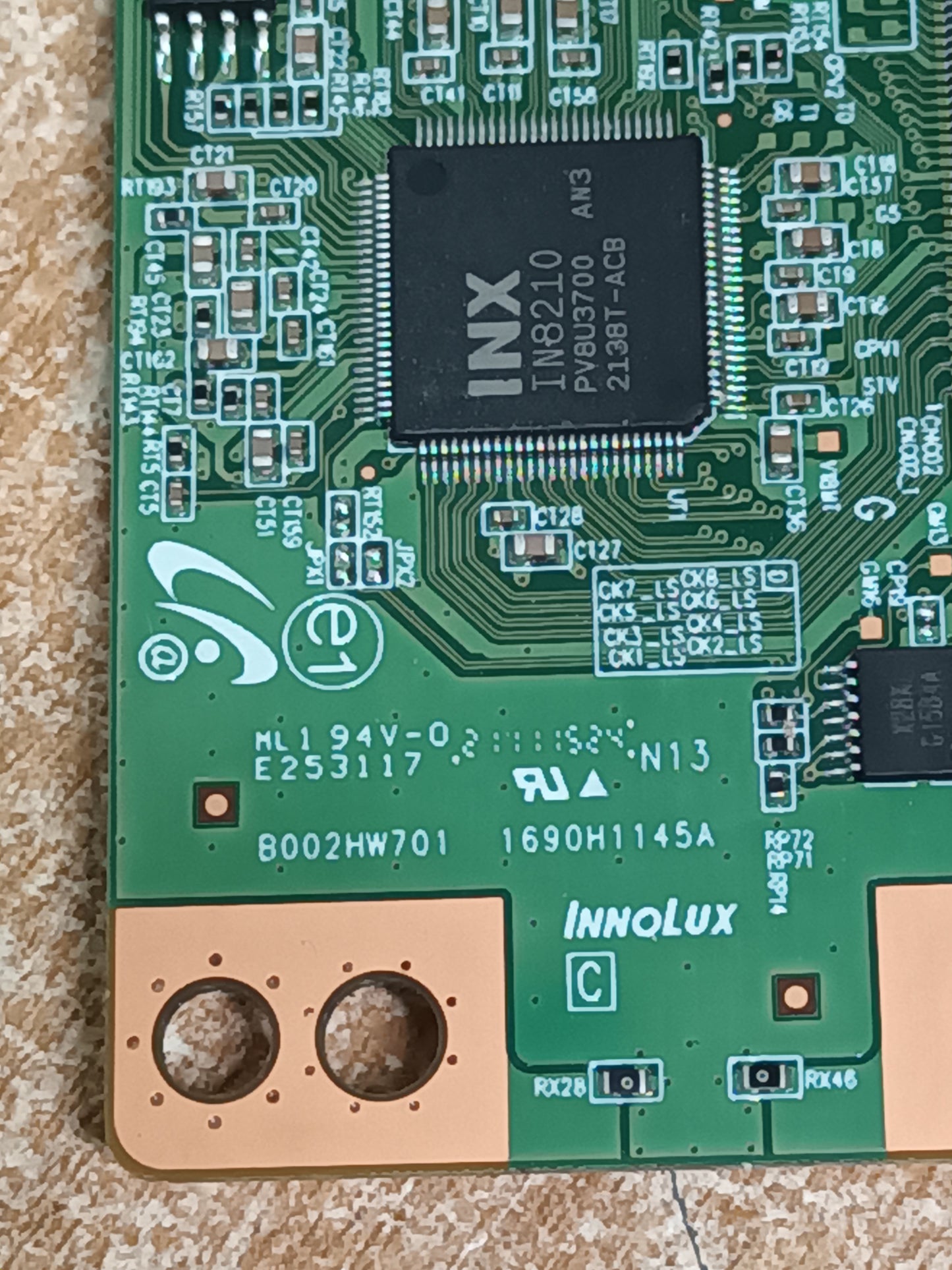 PLACA T-COM, B002HW701, desmontada de televisión JVC LT43VA3000,