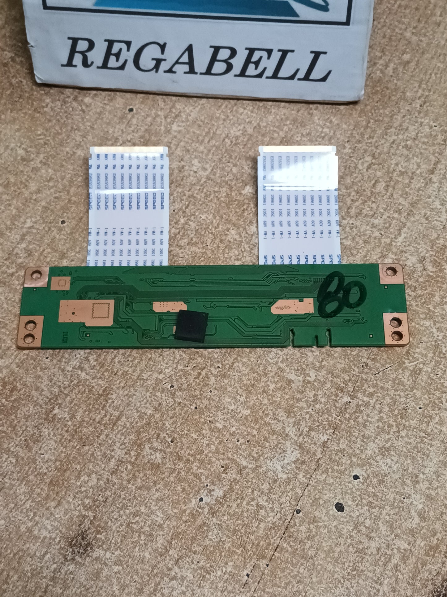 PLACA T-COM, B002HW701, desmontada de televisión JVC LT43VA3000,