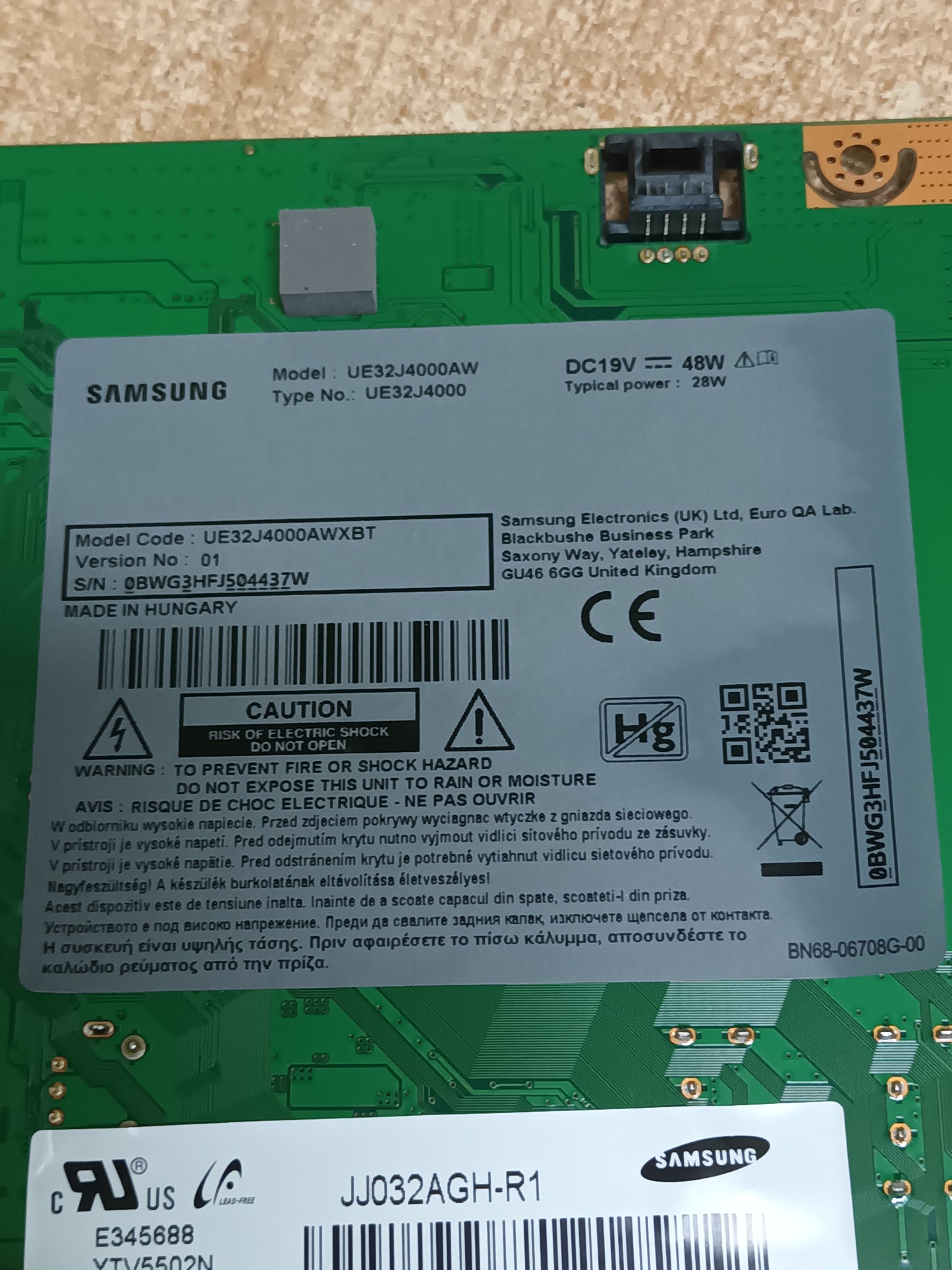 BN94-08202F, de SAMSUNG UE32J4000AW