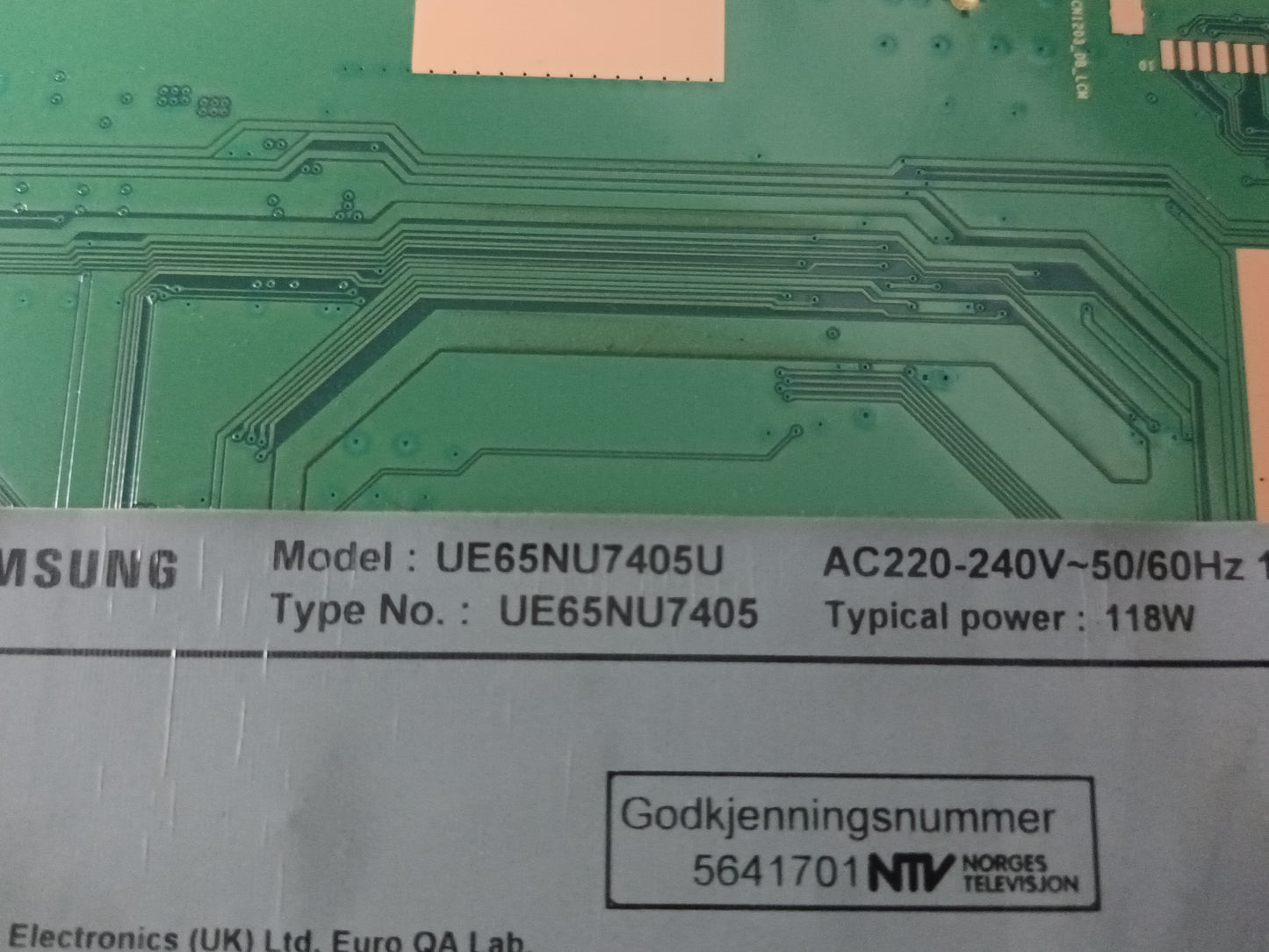 SOPORTE DE TV SAMSUNG UE65NU7405U