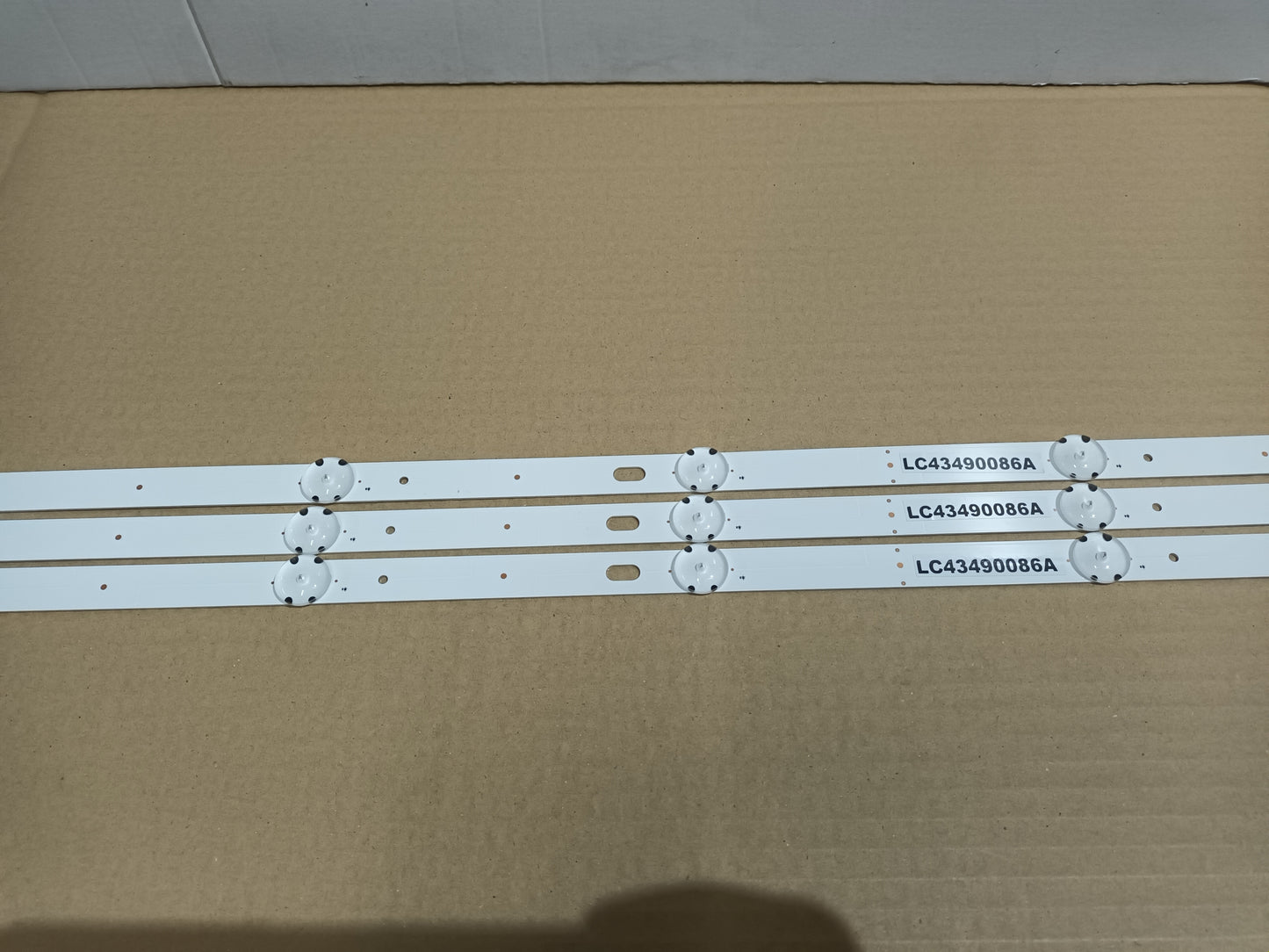 LG43UK6400PLF, KIT 3 TIRAS LED, NUEVAS (ref,110)