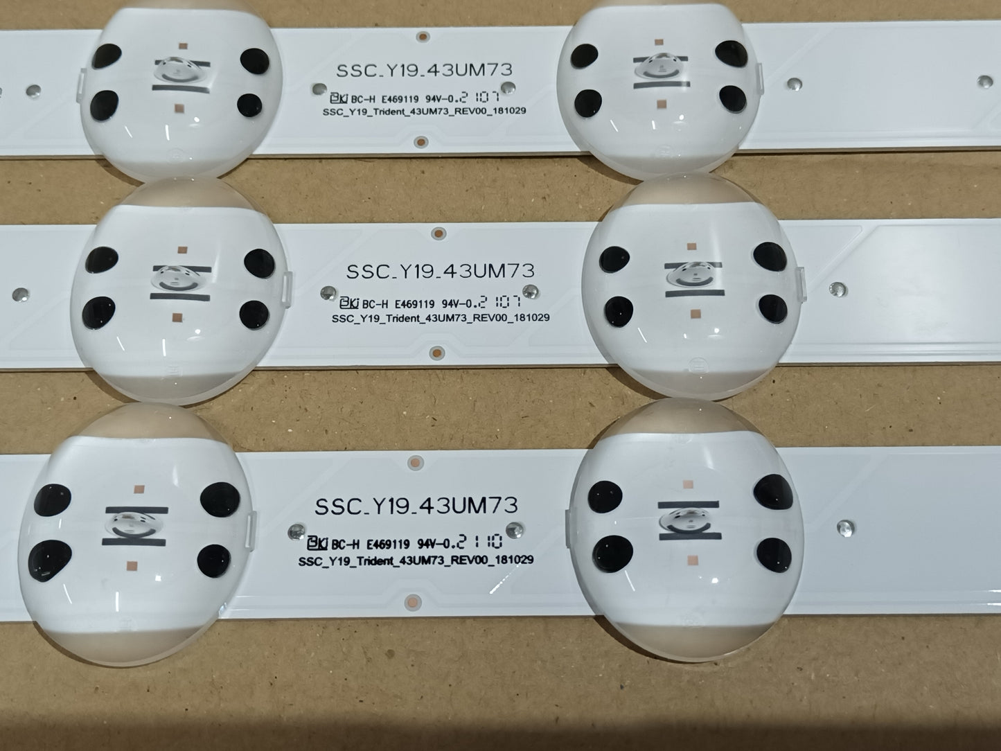 KIT de 3 tiras de RETROILUMINACION de LG43UP75006LF,