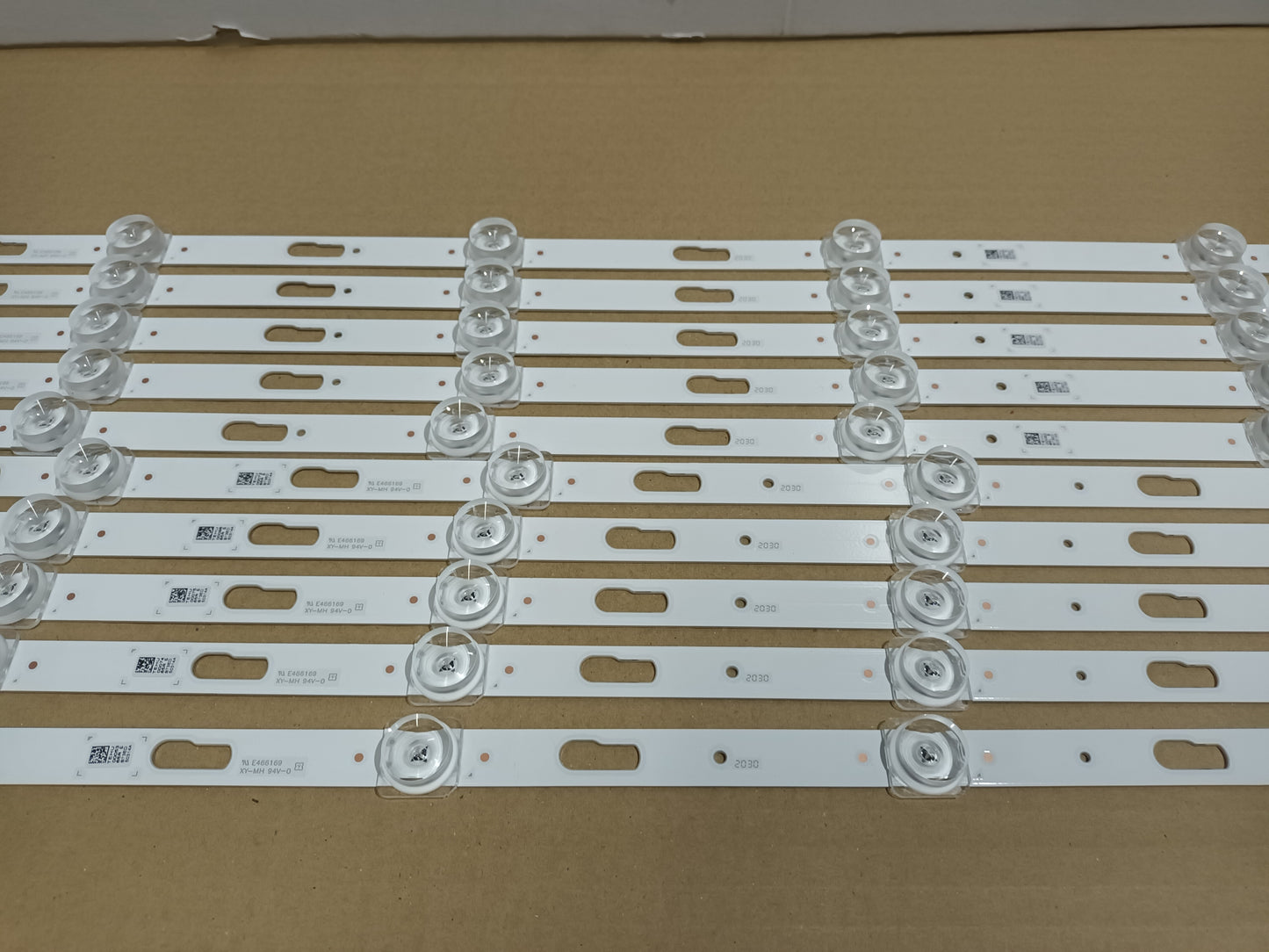 UE65TU7105K, KIT 10 TIRAS LED NUEVAS, (ref,211)