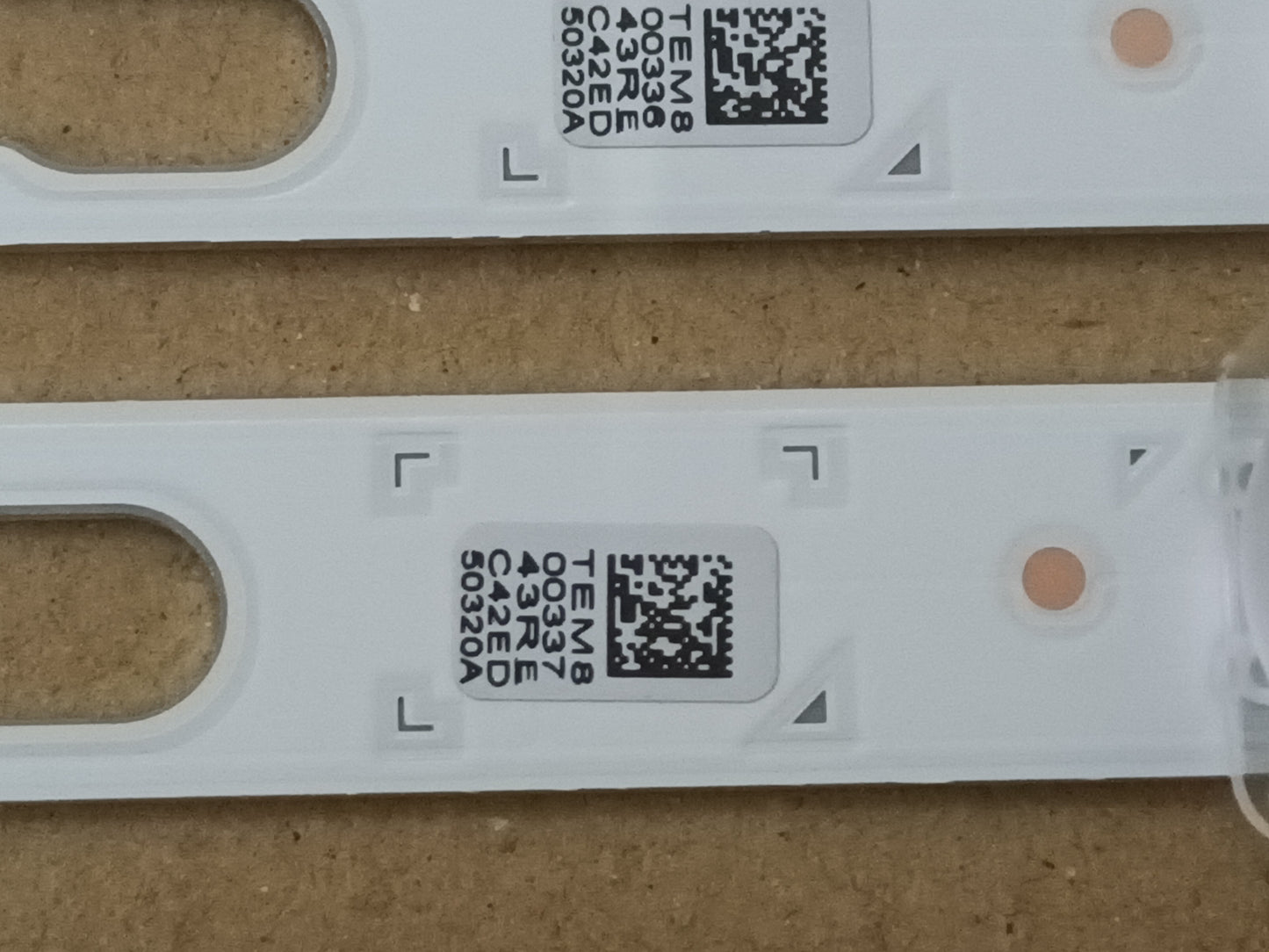 UE43TU7105K, KIT TIRAS LED nuevas, (ref,50)